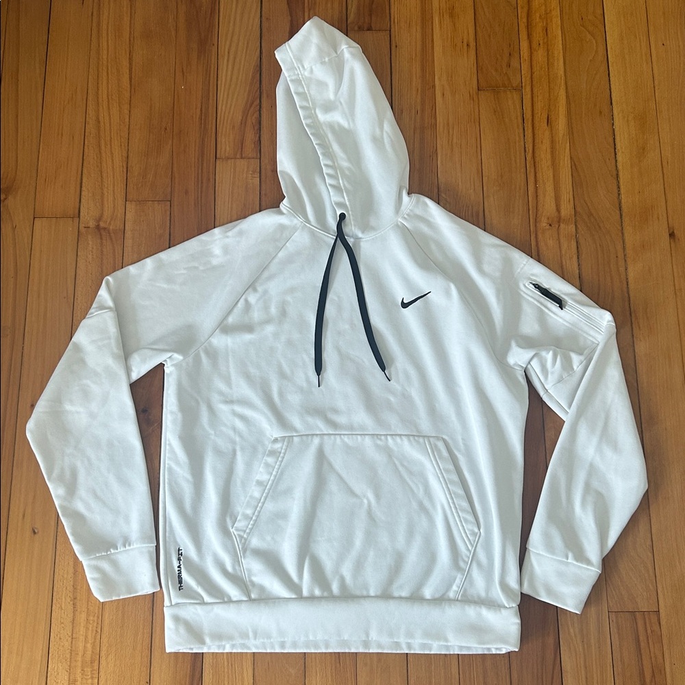 White Nike Therma-Fit Hoodie